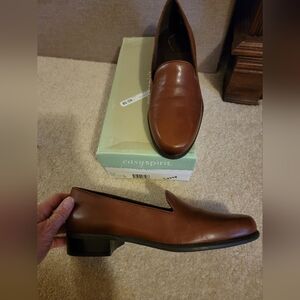 Easy Spirit Women's Tan Slip-On Loafers NWOT Size 11N